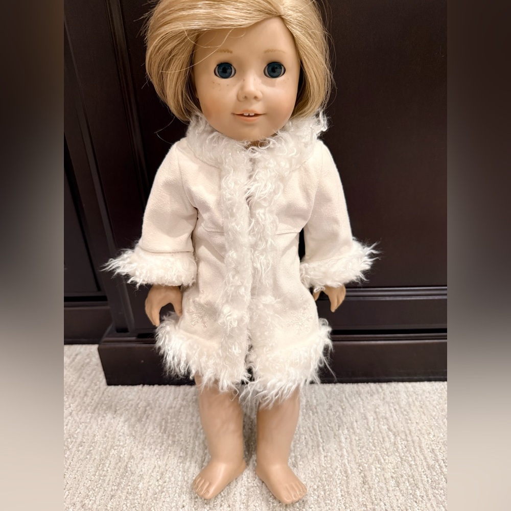 American Girl Doll Vintage (2003) White Fur trim Coat (18” doll size)